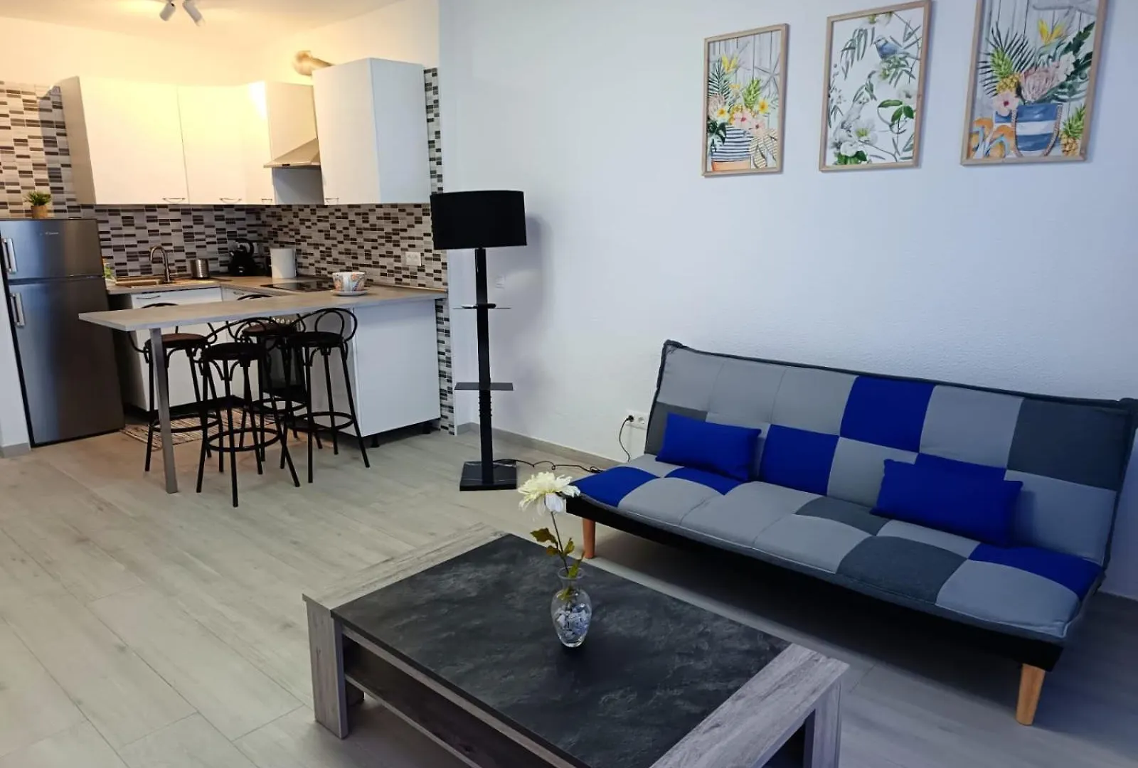 Amazing Doble Beedroom Apartment 아데제 0*,  스페인